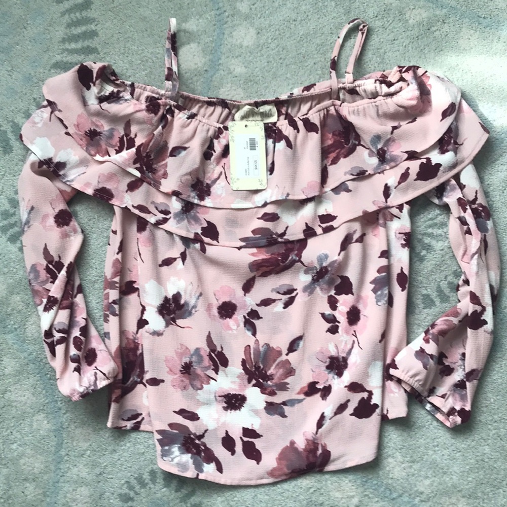 Pink Floral Off The Shoulder Top. NWT